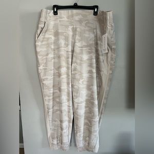 NWT athleta‎ joggers